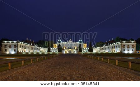Branicki Palast bei Nacht