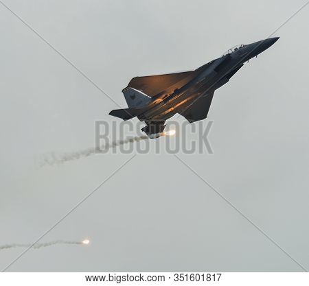 Mcdonnell Douglas F-15E Strike Eagle