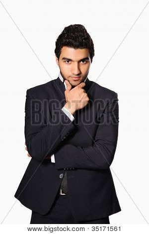 Empresário, um homem jovem bonito