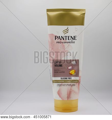 March 6, 2022 Ukraine City Of Kyiv, Packaging Of Pantene Shampoo From Procter Gamble