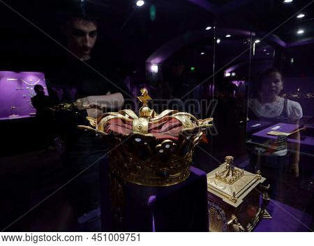 Bucharest, Romania - May 19, 2018: The Crown Of Queen Maria Of Romania Exhibited In The Treasure Hal