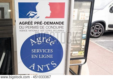 Bordeaux , Aquitaine  France - 03 08 2022 : Ants Sign Logo For France Republic With Text Brand Natio