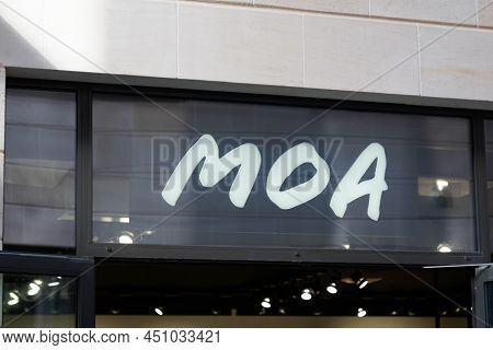 Bordeaux , Aquitaine  France - 03 12 2022 : Moa Brand Text And Logo Sign On Facade Store French Jewe