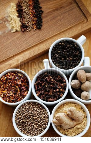Trikatu Spices And Herbs: Ginger, Nutmeg, Coriander, Black, Cayenne Pepper, Cloves. Ayurvedic Tradit