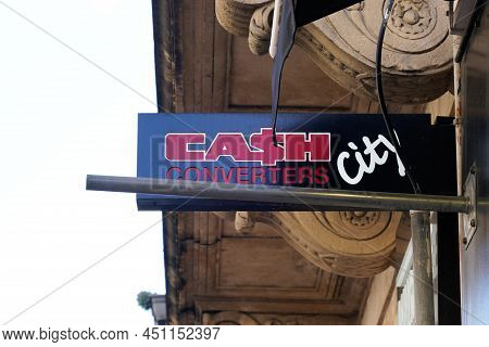 Bordeaux , Aquitaine  France - 03 12 2022 : Cash Converters City Text Logo And Brand Store Street Si