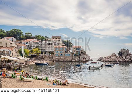 Picturesque Summer View Of Adriatic Sea Coast In Budva Riviera Near Przno Village. Cozy Beach And Bu