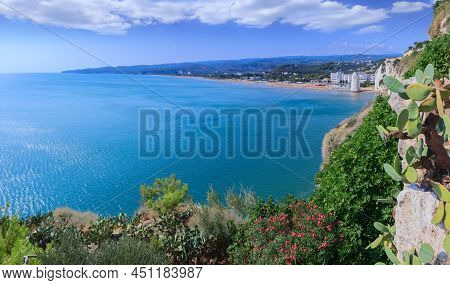 Gargano Coast: Bay Of Vieste In Apulia, Italy. Castello Or Scialara Beach: It Is Overshadowed By The