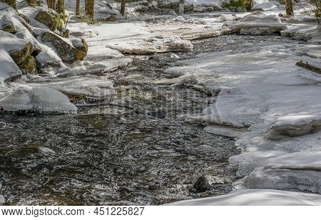Trap Falls Located In Ashby Massachusetts  Froezen  Over In Early Winter