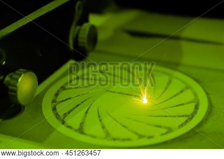 Selective Laser Melting - Metal 3d Printer Sisma Mysint Printing Model At Metalworking Exhibition - 