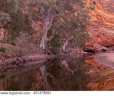 A Sunrise Shot Of In Ormiston Gorge In Tjoritja-west Macdonnell National Park Of The Northern Territ