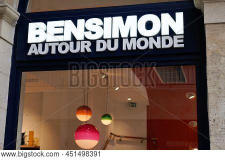 Bordeaux , Aquitaine  France - 03 20 2022 : Bensimon Logo Brand Store French Sign Text Chain Shop Cl