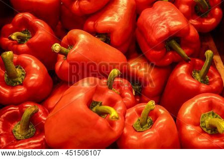 Red Bell Pepper Pictures Many Exotic Flavors In The Natural Products Market.
