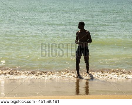 Saly, Mbour, Senegal - Circa December 2021. Unidentified Mature Man Doing Sport Abdominal Musculatio