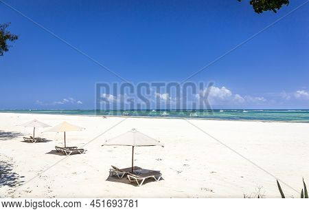 Amazing Diani Beach Seascape With White Sand And Turquoise Indian Ocean, Kenya