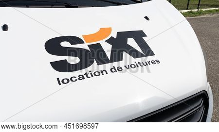 Bordeaux , Aquitaine  France - 03 22 2022 : Sixt European Multinational Car Rental Company Logo Bran