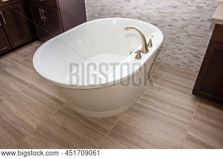 Master Bathroom With Free Standing Oval Bath Tub