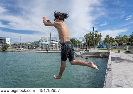 Tauranga New Zealand March 26 2022;tidal Steps And Diving Platform On Waterfront In Strand Reserve