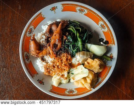 Nasi Tempong Or Sego Tempong, Traditional Spicy Culinary Food Of Banyuwangi, East Java, Indonesia.