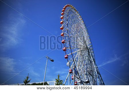 Riesenrad In Tempozan Harbor Village, Osaka, Japan