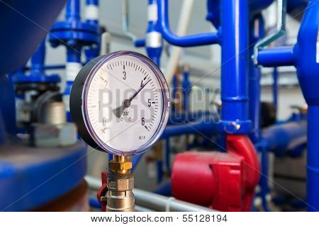 Instrument for measuring pressure pipeline
