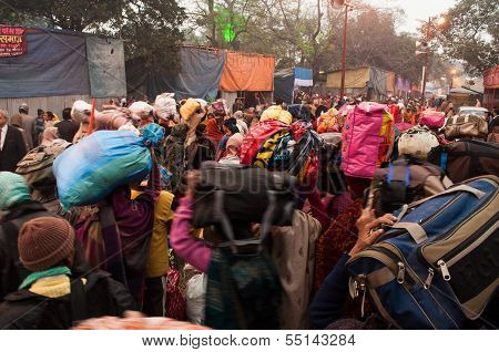 Hindu Devotees , Babughat, Kolkata