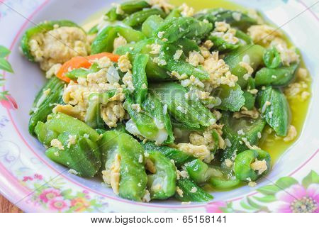 Sponge Gourd fried with Egg