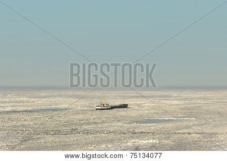 Sea ice stranded ship