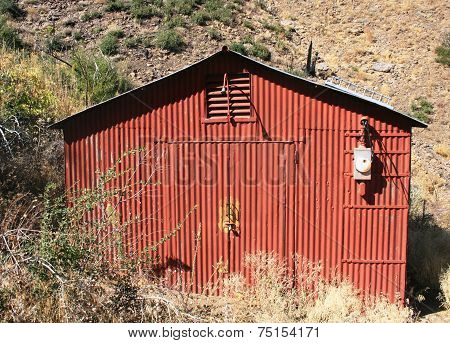 Red gauging shed