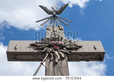 Cross Of The Apostleship