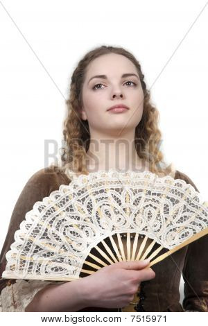 Skønhed med Fan i middelalderlige kjole