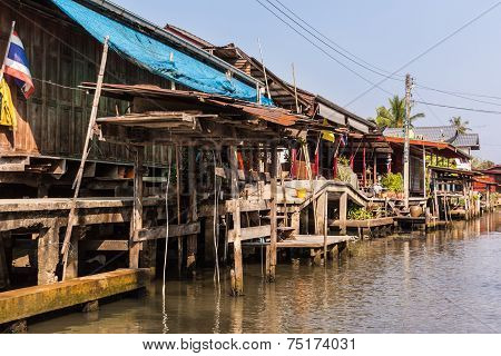 Ratchaburi Houses