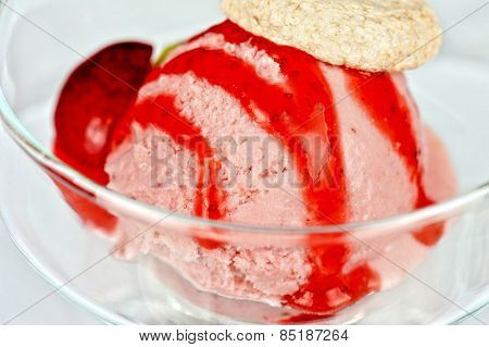 Fruit ice cream in plate 