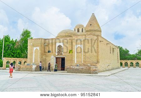 The Old Mausoleum