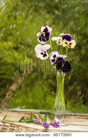 bouquet with heartseases