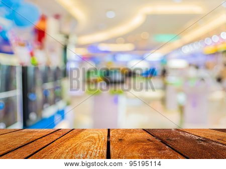 Blur Image Of Eletronic Department Store For Background Usage
