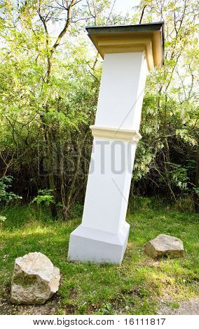 columna de la crucifixión cerca de Falkenstein, Baja Austria, Austria