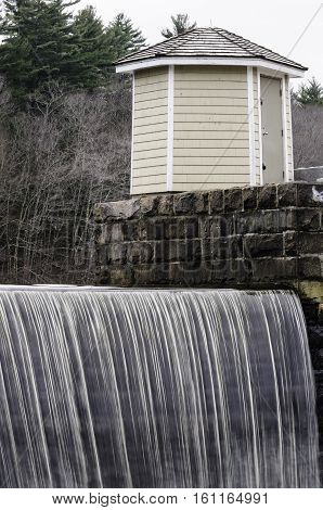 Small shed near lip of Barden Reservoir waterfall