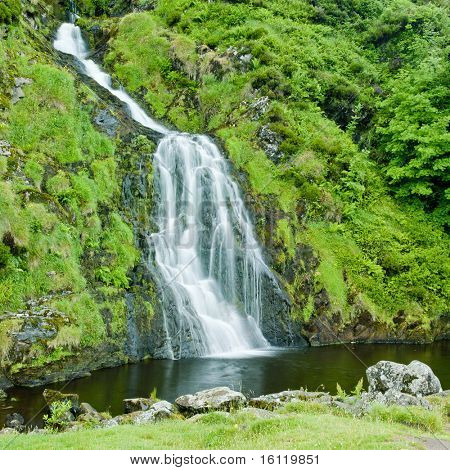 Assarancagh vodopád, hrabství Donegal, Irsko