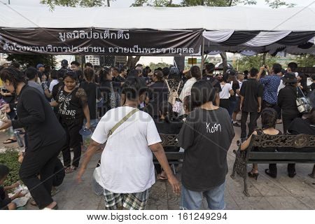 BANGKOK THAILAND - OCT 28 : snapshot of mourners in Sanam Luang area while the royal funeral of king Bhumibol Adulyadej in Grand Palace on october 28 2016