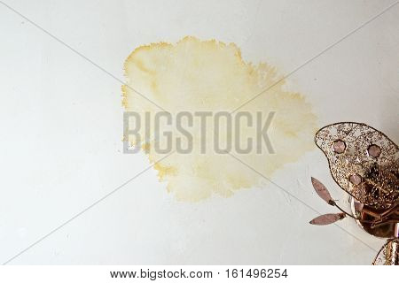 Stain On Ceiling From Rain