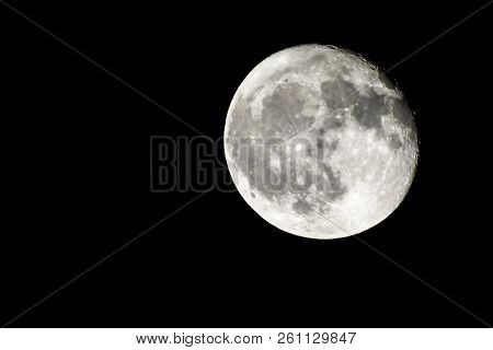 This Almost New Moon On A Clear Night Was Amazing