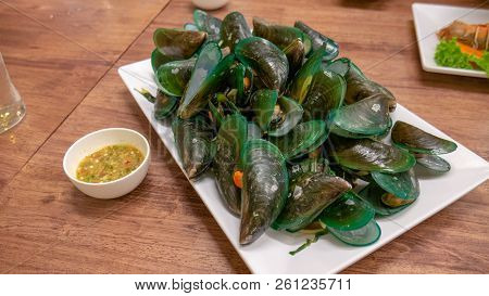 Perna Viridis Or Mussel In Dish With Sauce.