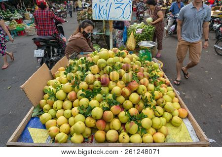 Ho Chi Minh City, Vietnam - August 25, 2017: Fruit Seller On Cho Xom Chieu Market In Hcmc In Vietnam