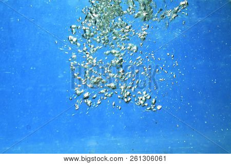 Fresh Water With Underwater Bubbles Texture Background