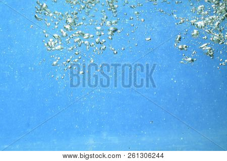 Fresh Water With Underwater Bubbles Texture Background