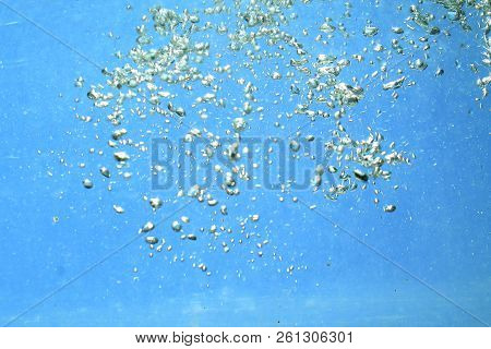 Fresh Water With Underwater Bubbles Texture Background