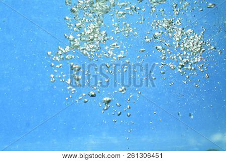 Fresh Water With Underwater Bubbles Texture Background