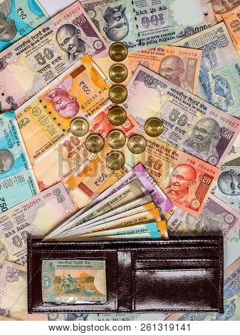 Wallet With Indian Currency. 10, 20, 50, 100, 200, 500 And 2000 Indian Rupees, Old And New Notes.