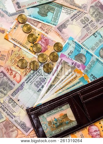 Wallet With Indian Currency. 10, 20, 50, 100, 200, 500 And 2000 Indian Rupees, Old And New Notes.