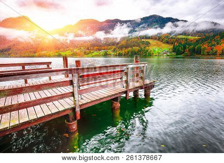 Idyllic Autumn Scene In Grundlsee Lake. Location: Resort Grundlsee, Liezen District Of Styria, Austr